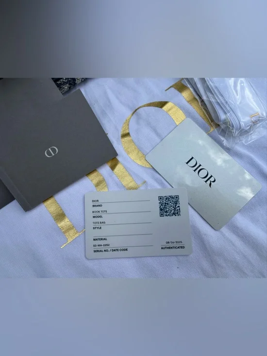 💯 Dior Brocart Motif Book Tote Bag - Picture 14 of 16